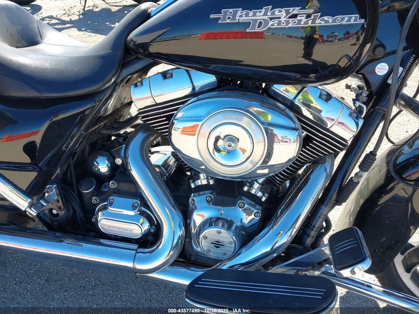 2013 Harley-Davidson Flhx Street Glide VIN: 1HD1KBM13DB639995 Lot: 43577490