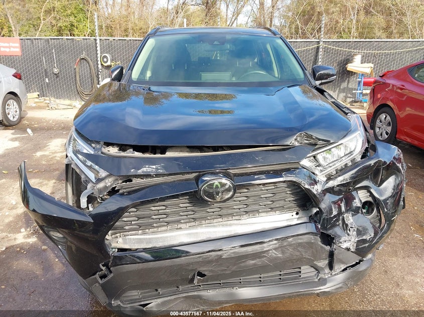 2019 TOYOTA RAV4 XLE PREMIUM JTMA1RFV9KD040582