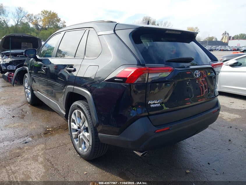 2019 TOYOTA RAV4 XLE PREMIUM JTMA1RFV9KD040582