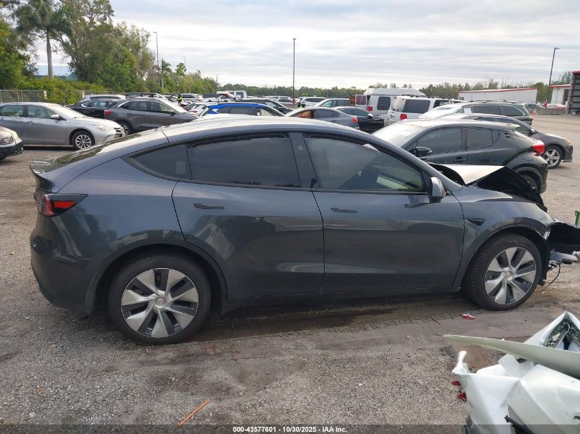 2023 Tesla Model Y Awd/Long Range Dual Motor All-Wheel Drive VIN: 7SAYGDEE2PA206748 Lot: 43577601
