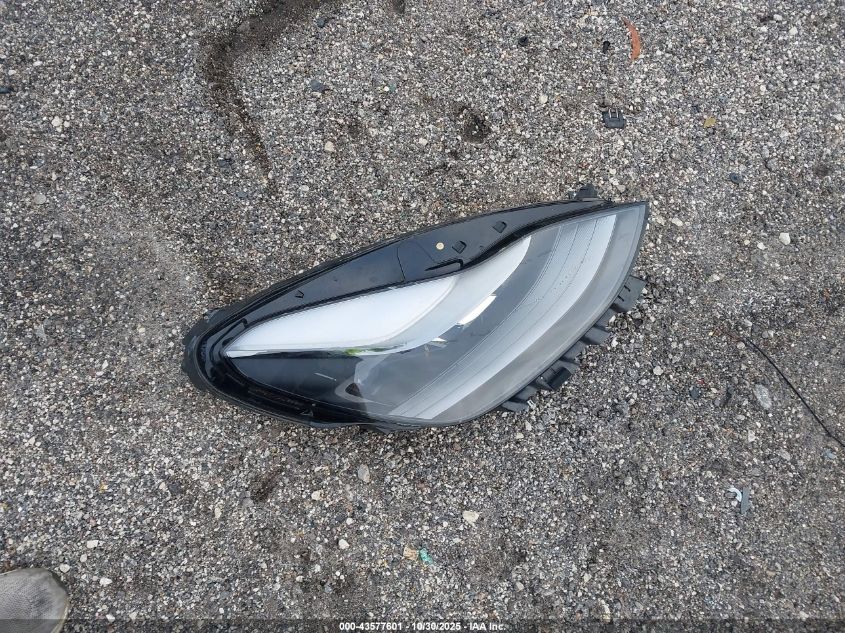 2023 Tesla Model Y Awd/Long Range Dual Motor All-Wheel Drive VIN: 7SAYGDEE2PA206748 Lot: 43577601