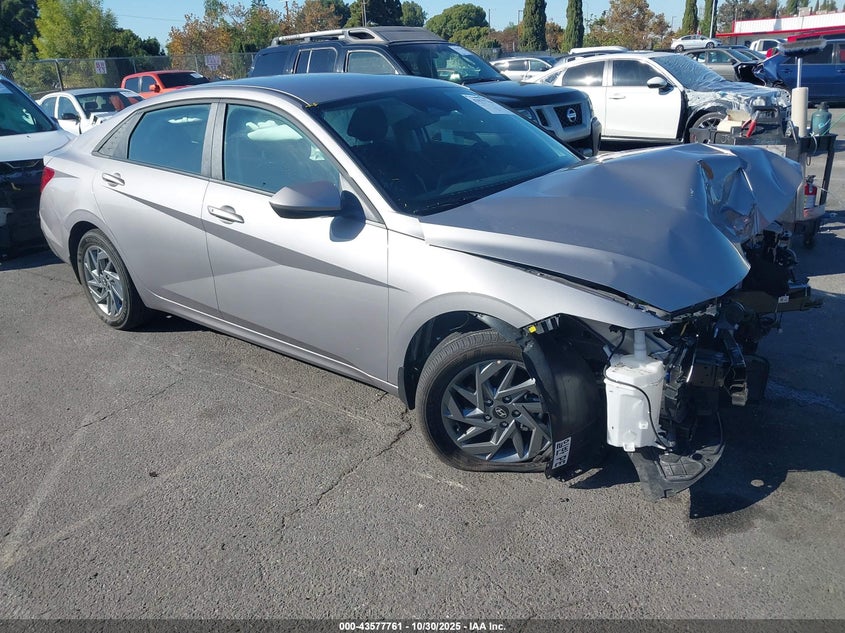 HYUNDAI ELANTRA BLUE