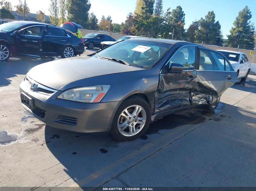 1HGCM56746A018072 2006 HONDA ACCORD photo no. 2