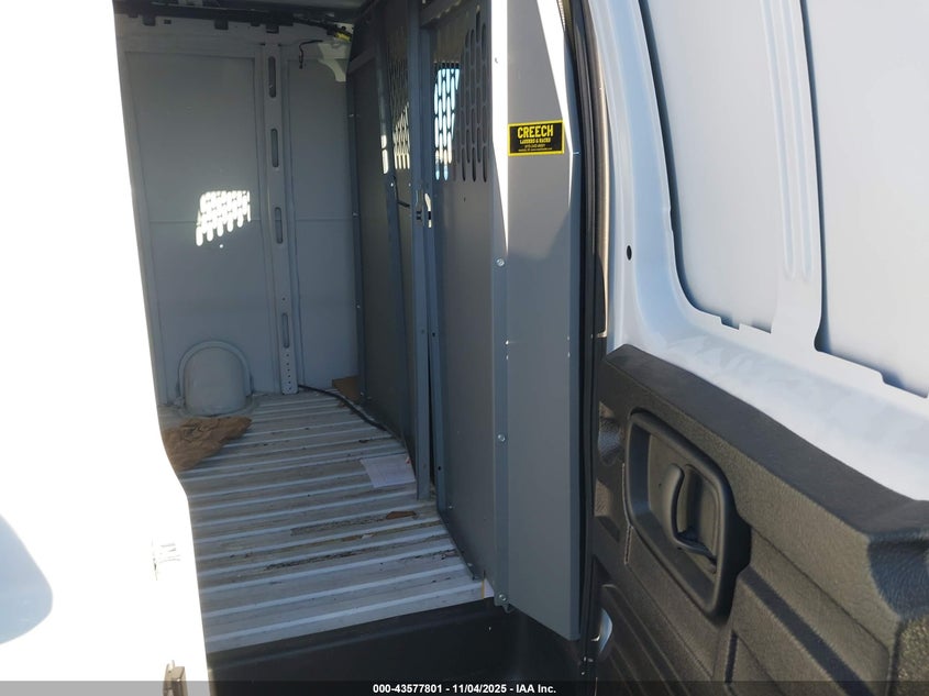 2024 GMC Savana Cargo Rwd 2500 Regular Wheelbase Work Van VIN: 1GTW7AF71R1104004 Lot: 43577801