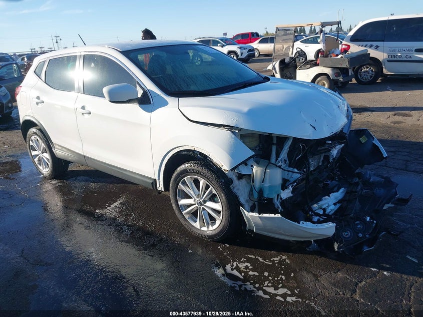 NISSAN ROGUE SPORT S