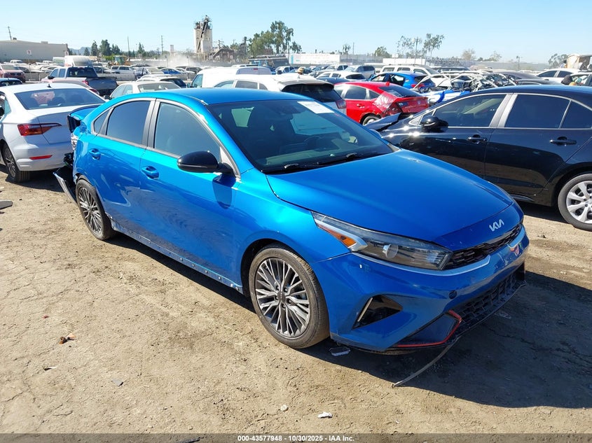 KIA FORTE GT-LINE