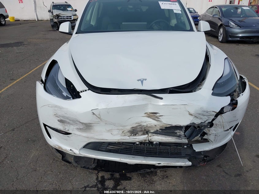 2023 Tesla Model Y Performance Dual Motor All-Wheel Drive VIN: 7SAYGDEF5PF947410 Lot: 43578016