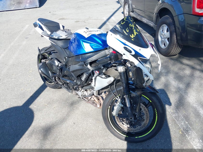2021 SUZUKI GSX-R600 - JS1GN7FA3M7100030