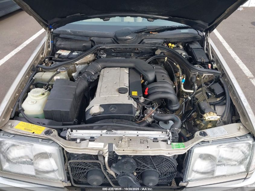 1994 Mercedes-Benz E 320 VIN: WDBEA32E0RC134983 Lot: 43578025