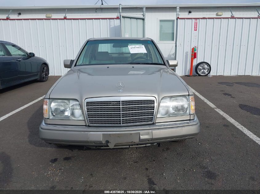1994 Mercedes-Benz E 320 VIN: WDBEA32E0RC134983 Lot: 43578025