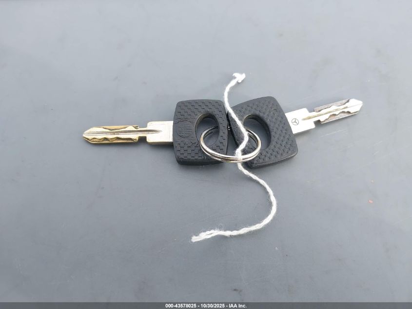 1994 Mercedes-Benz E 320 VIN: WDBEA32E0RC134983 Lot: 43578025