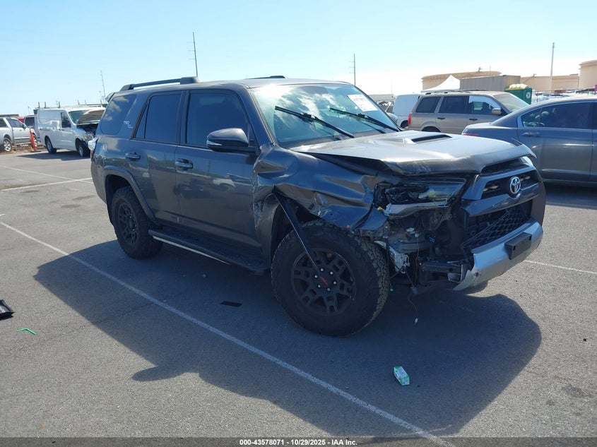 TOYOTA 4RUNNER