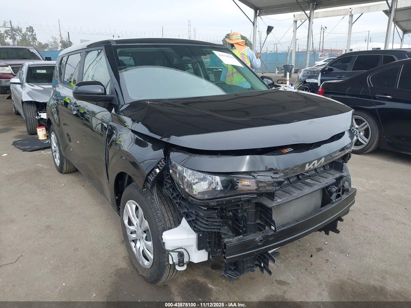 KIA SOUL LX