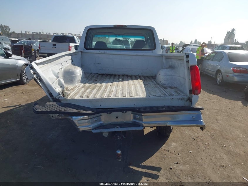 1997 Ford F-250 Xl VIN: 1FTHX25G6VEB90879 Lot: 43578148