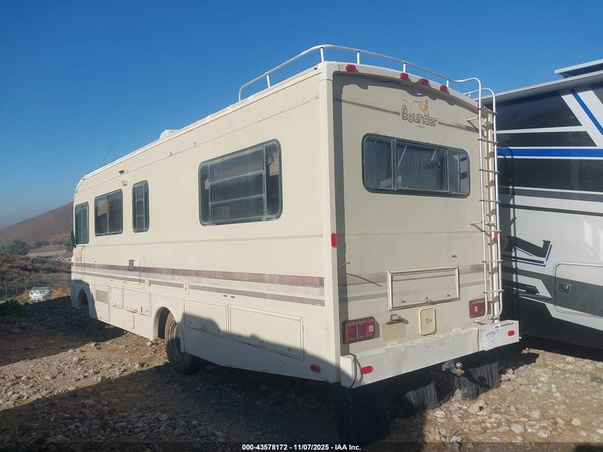 1GBKP37N4L3309985 1990 CHEVROLET  photo no. 3