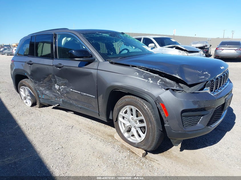 JEEP GRAND CHEROKEE LAREDO X 4X4