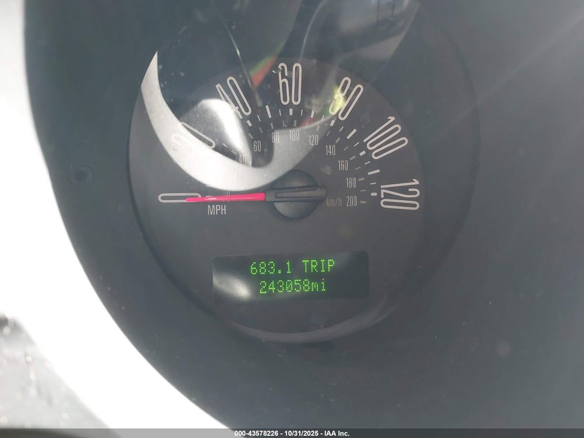 2007 Ford Mustang V6 Deluxe/V6 Premium VIN: 1ZVFT80N575212561 Lot: 43578226