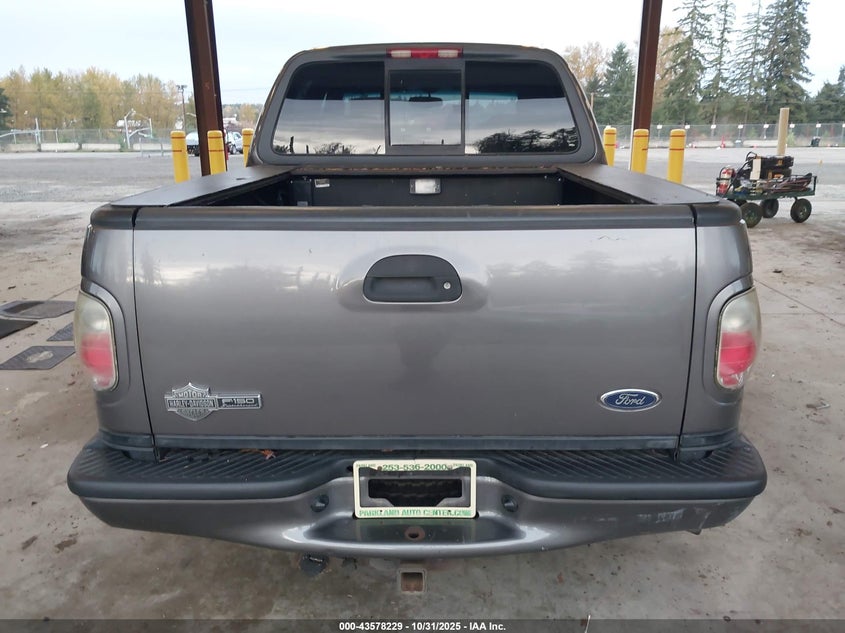 2002 Ford F-150 Lariat VIN: 1FTRW07312KD17458 Lot: 43578229