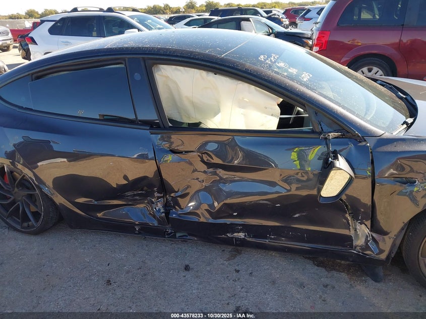 2025 Tesla Model 3 Performance VIN: 5YJ3E1ET6SF966705 Lot: 43578233