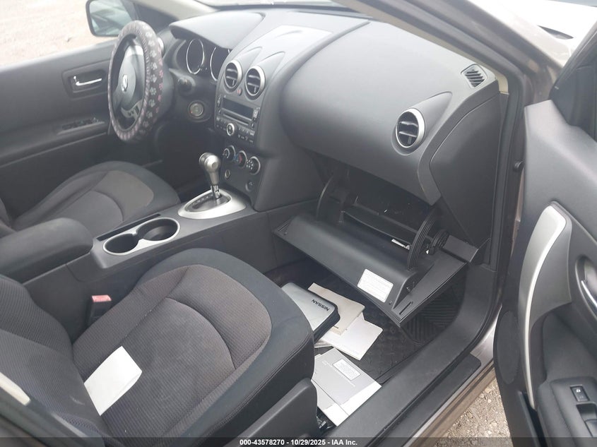 2009 NISSAN ROGUE auction photo 5