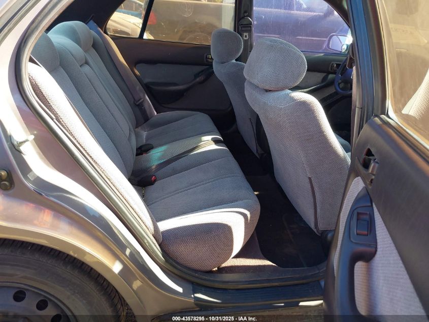 1994 Toyota Camry Le VIN: 4T1SK12E1RU426945 Lot: 43578295