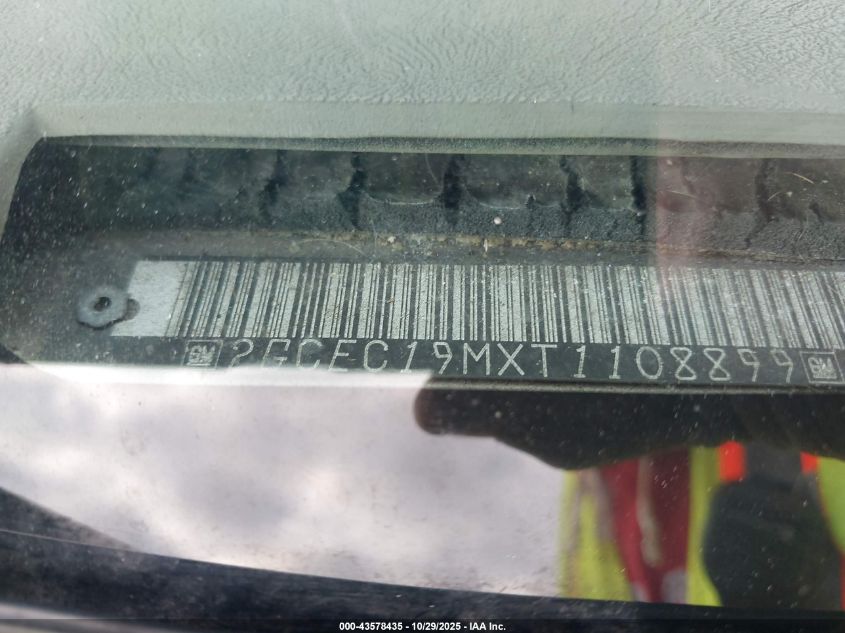 1996 Chevrolet Gmt-400 C1500 VIN: 2GCEC19MXT1108899 Lot: 43578435