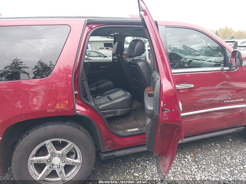 2008 Cadillac Escalade Standard VIN: 1GYFK63888R268403 Lot: 43578436