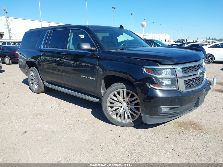 CHEVROLET SUBURBAN LT