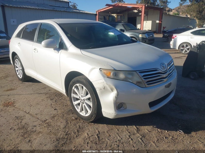 TOYOTA VENZA LE