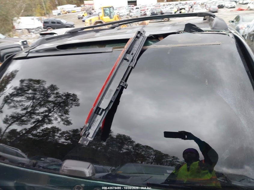 2004 GMC Envoy Slt VIN: 1GKDT13S042369922 Lot: 43578490