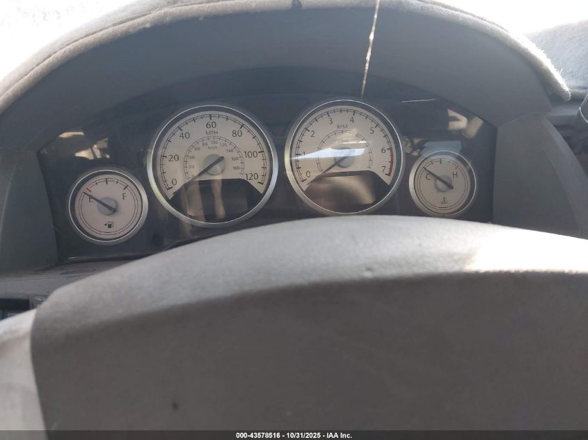 2010 Chrysler Town & Country Touring VIN: 2A4RR5D15AR337987 Lot: 43578516