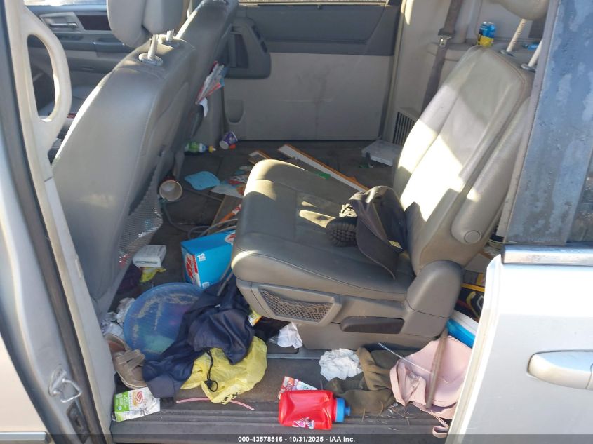 2010 Chrysler Town & Country Touring VIN: 2A4RR5D15AR337987 Lot: 43578516