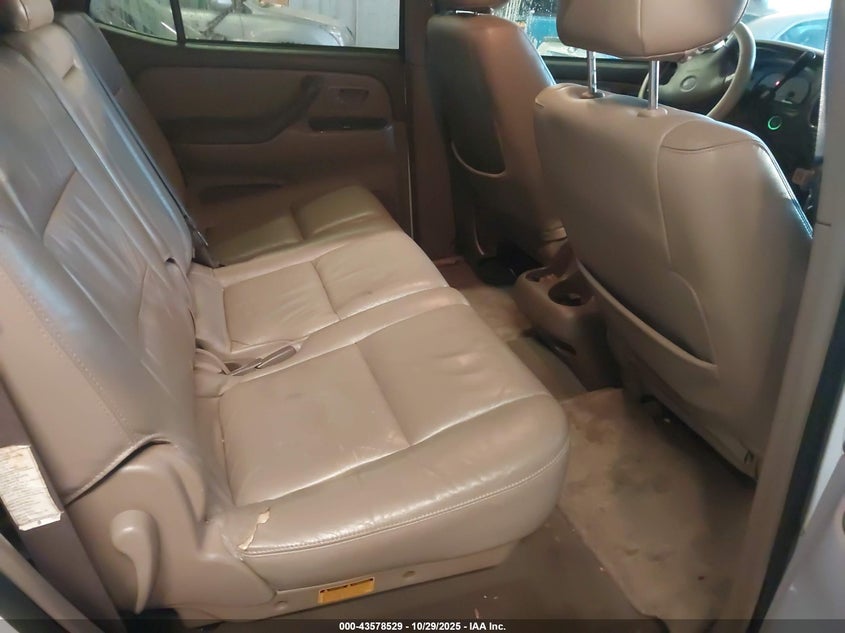 2002 Toyota Sequoia Limited V8 VIN: 5TDZT38AX2S062597 Lot: 43578529