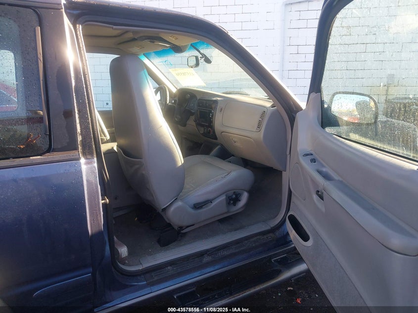 1FMYU22E5XUC61957 1999 FORD EXPLORER photo no. 5