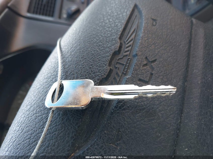 1997 Ford Thunderbird Lx VIN: 1FALP62W3VH155279 Lot: 43578572