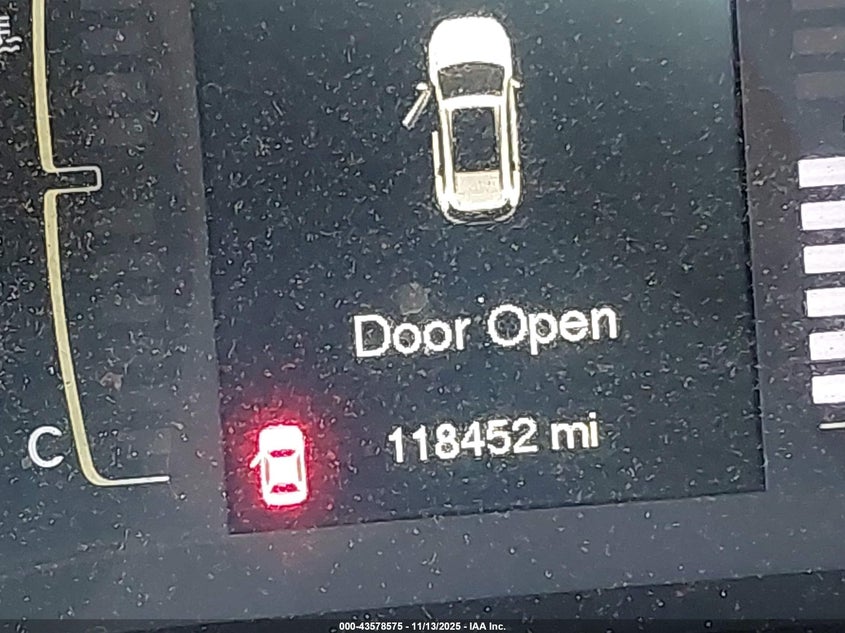 2017 Jeep Cherokee Latitude Fwd VIN: 1C4PJLCBXHW643250 Lot: 43578575