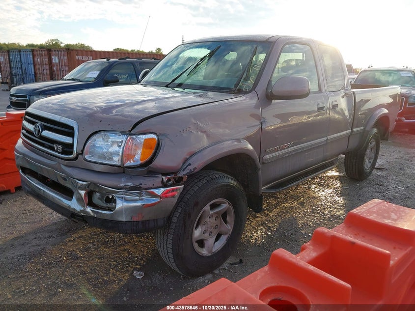 5TBBT4819YS035982 2000 TOYOTA TUNDRA photo no. 2