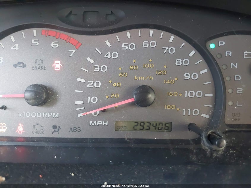 2004 Toyota Sequoia Sr5 V8 VIN: 5TDZT34AX4S230974 Lot: 43578665