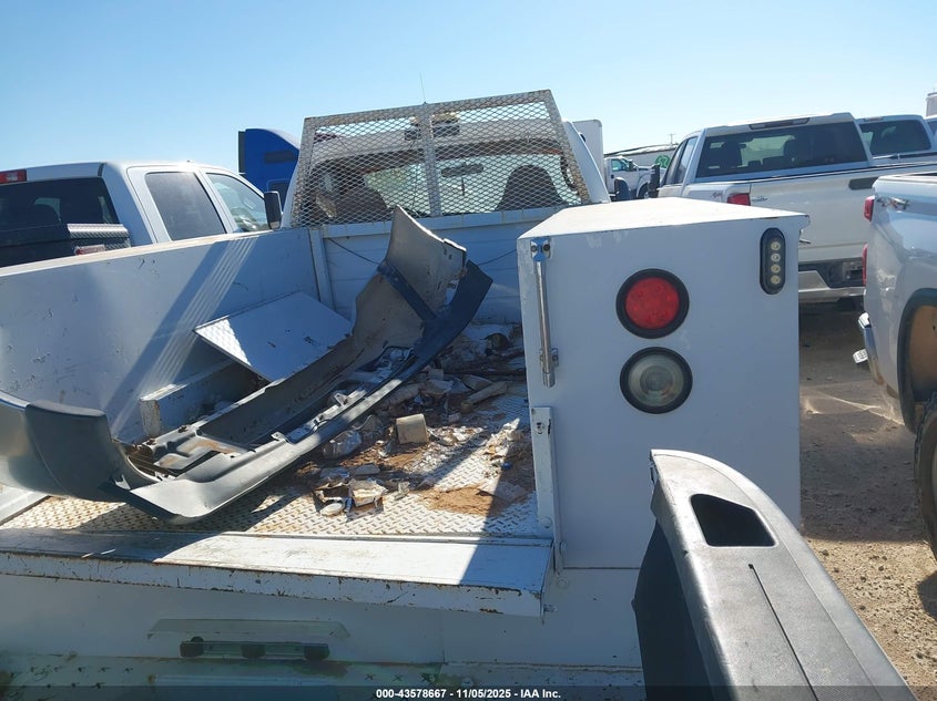 2006 Ford F-350 Xl/Xlt VIN: 1FDWF32P36EC45984 Lot: 43578667