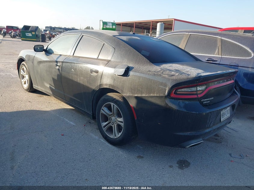 Vin: 2c3cdxbg0fh752813, lot: 44073754, dodge charger se 20153