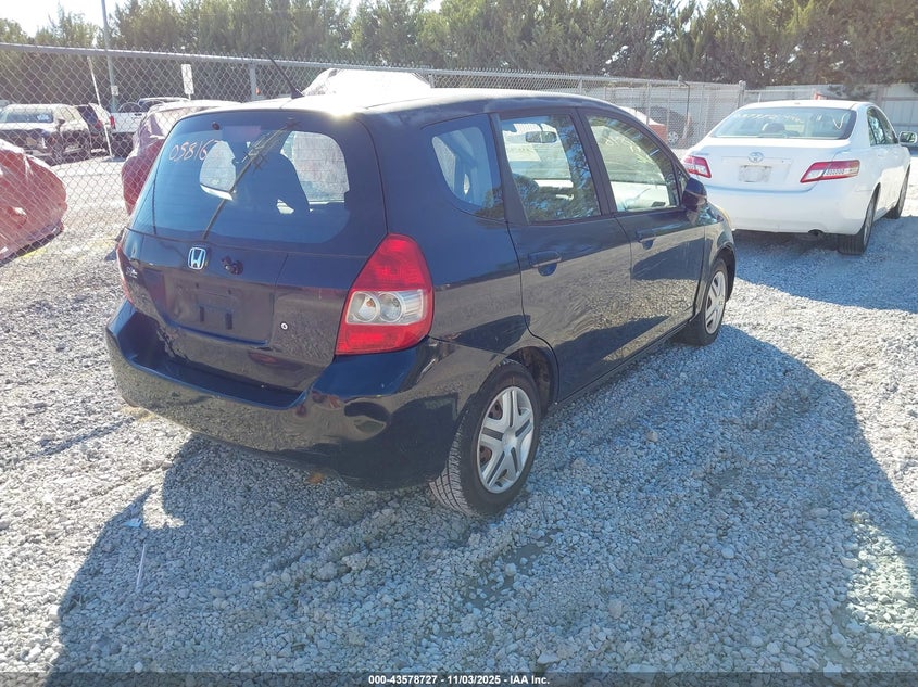 JHMGD38458S058163 2008 HONDA FIT photo no. 4