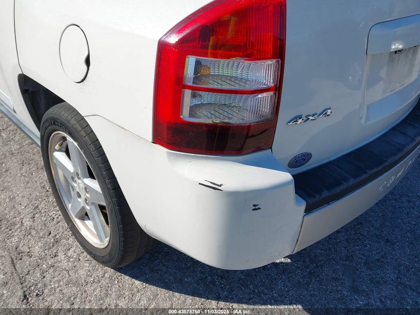 2007 Jeep Compass Limited VIN: 1J8FF57W87D158372 Lot: 43578750