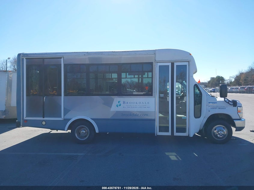 2015 Ford E-350 Cutaway VIN: 1FDEE3FS9FDA03204 Lot: 43578751