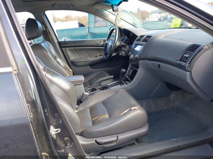 1HGCM56855A055266 2005 HONDA ACCORD photo no. 5