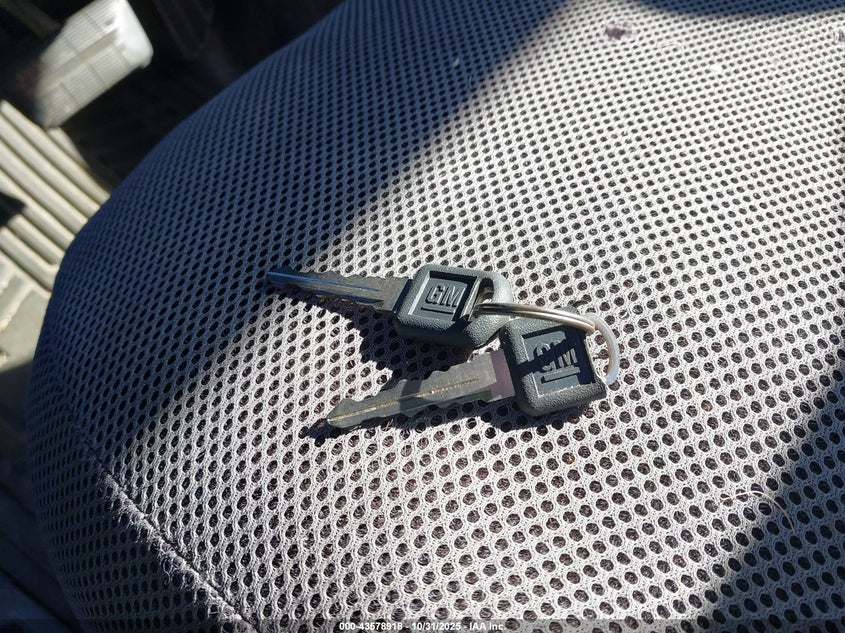 1997 GMC Sierra C1500 VIN: 1GTEC14W8VZ522184 Lot: 43578918