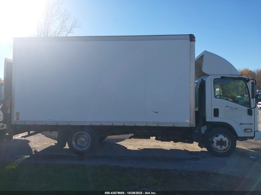 2018 Isuzu Npr Hd VIN: 54DC4W1B8JS811342 Lot: 43579005