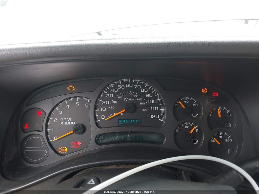 2004 Chevrolet Tahoe Lt VIN: 1GNEC13ZX4J252889 Lot: 43579032