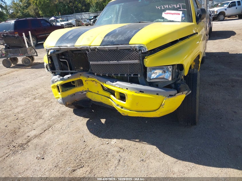 1994 Dodge Ram 2500 VIN: 1B7JC26Z5RS615917 Lot: 43579075