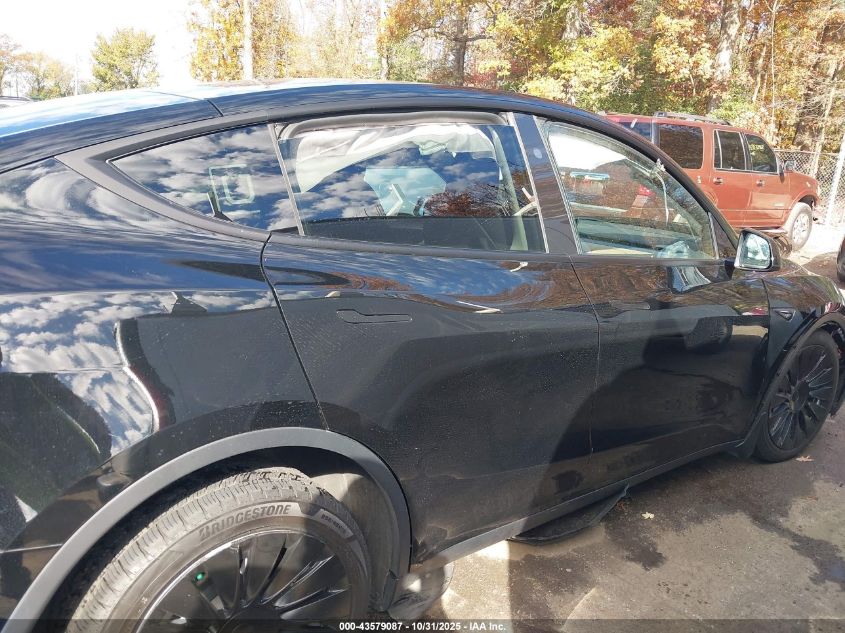 2024 Tesla Model Y Long Range Dual Motor All-Wheel Drive VIN: 7SAYGDEEXRA218228 Lot: 43579087