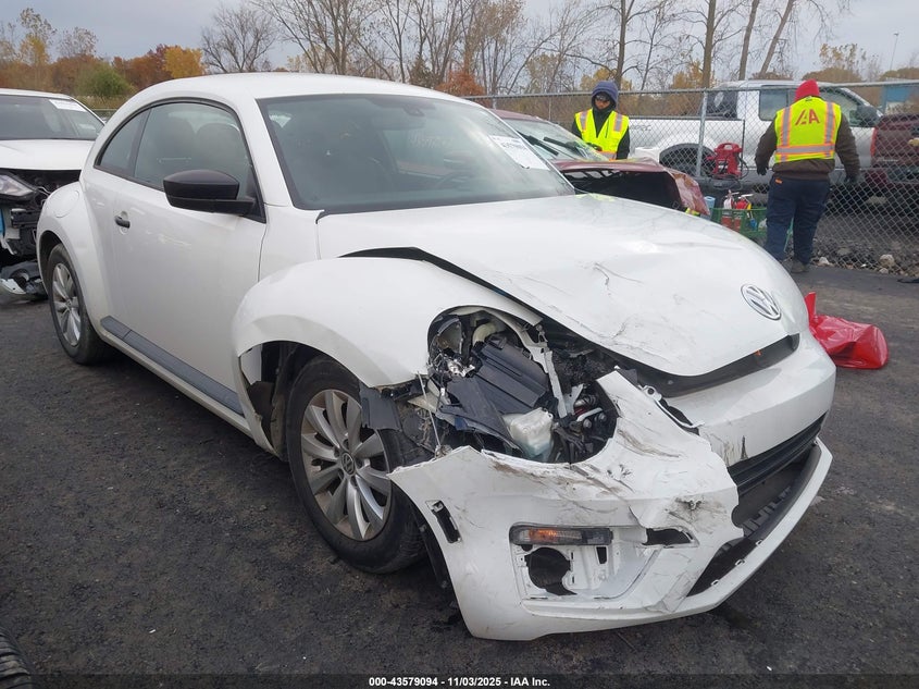 VOLKSWAGEN BEETLE 1.8T S